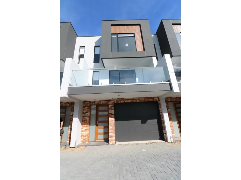 Another 3-Storey Townhouse in Ashford Situated Only 3km From Adelaide CBD!