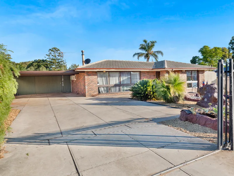 SPACIOUS 4 BEDROOM ENTERTAINERS DELIGHT