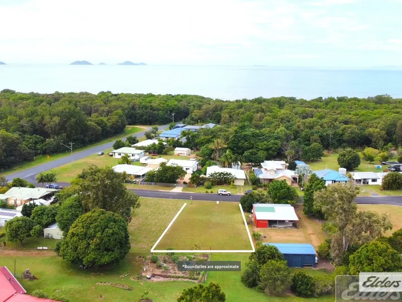 Minutes walk to unspoilt beaches...