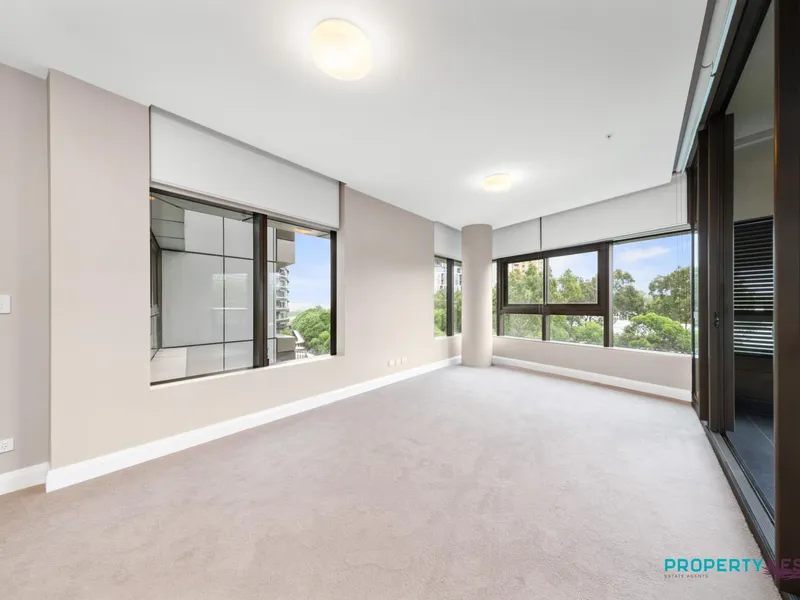 Spacious Apartment for Long Term Lease! | Property Nest