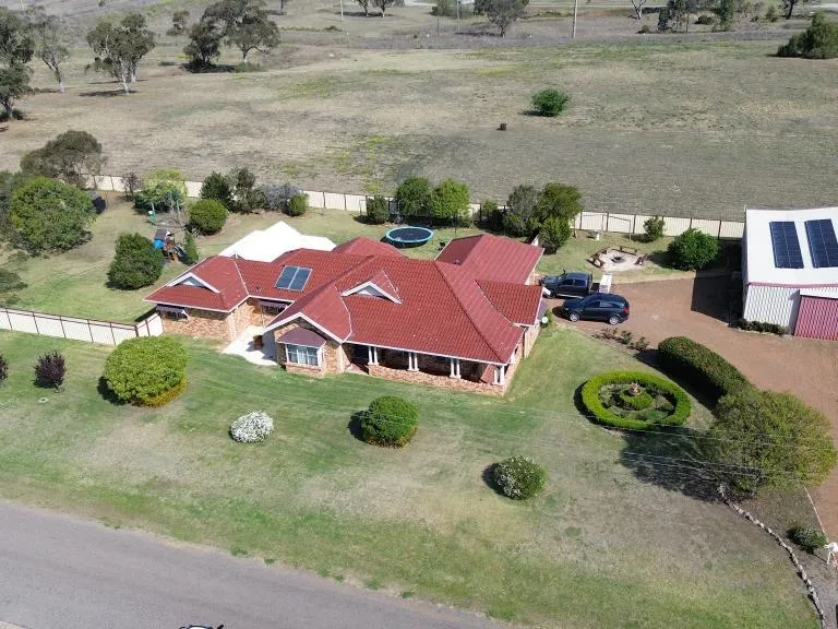 Big House, Big Shed, Big Block