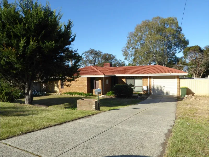 Family Home - Great Location - Close to Everything