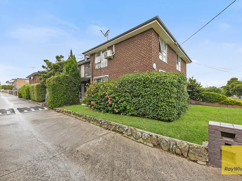 GROUND FLOOR APARTMENT