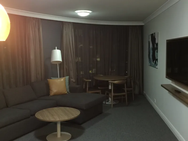 CHATSWOOD TRAIN & Chatswood Interchange Large 1 bedroom