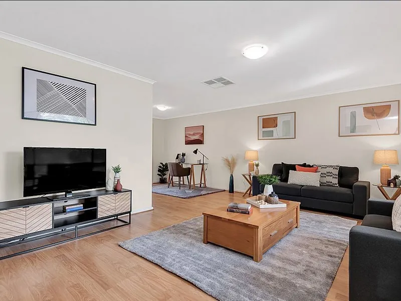 STYLISH, STUNNING HOME