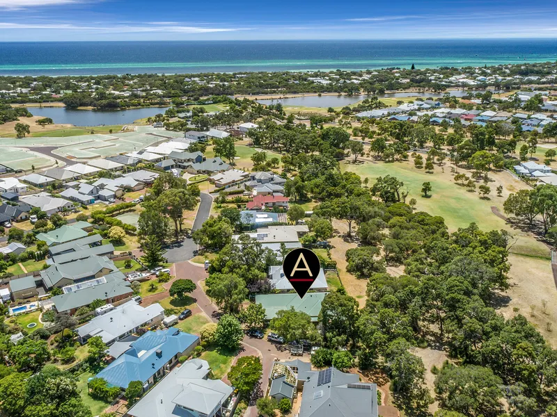 Fantastic Golf Course Outlook - Exclusive Enclave 