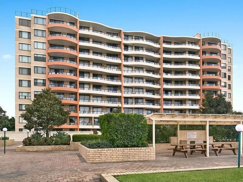 Highly Convenient 2 Bedroom Apartment