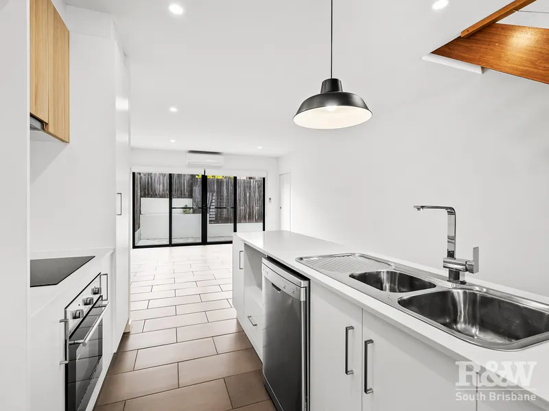 Modern Townhome in Prime Location