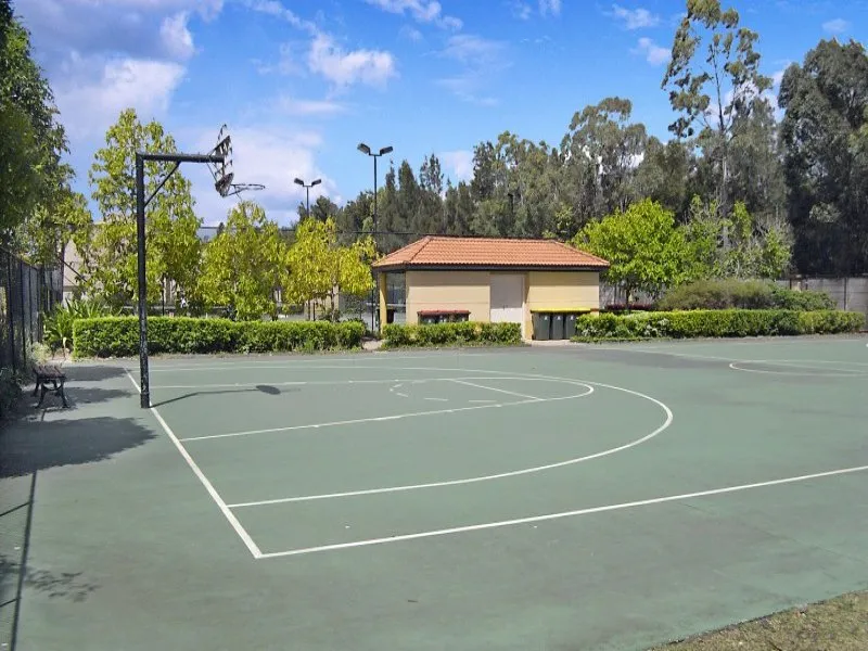 2 bedroom apartment on level 5 with local aerial views