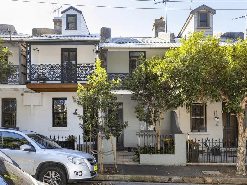 Charming Terrace with Prime Pyrmont Location and City Views