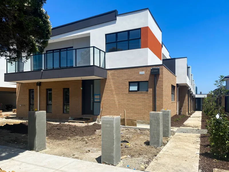 MOVE IN 15th December 2022