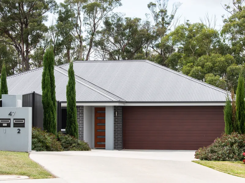 Single level living in the well serviced suburb of Prospect Vale
