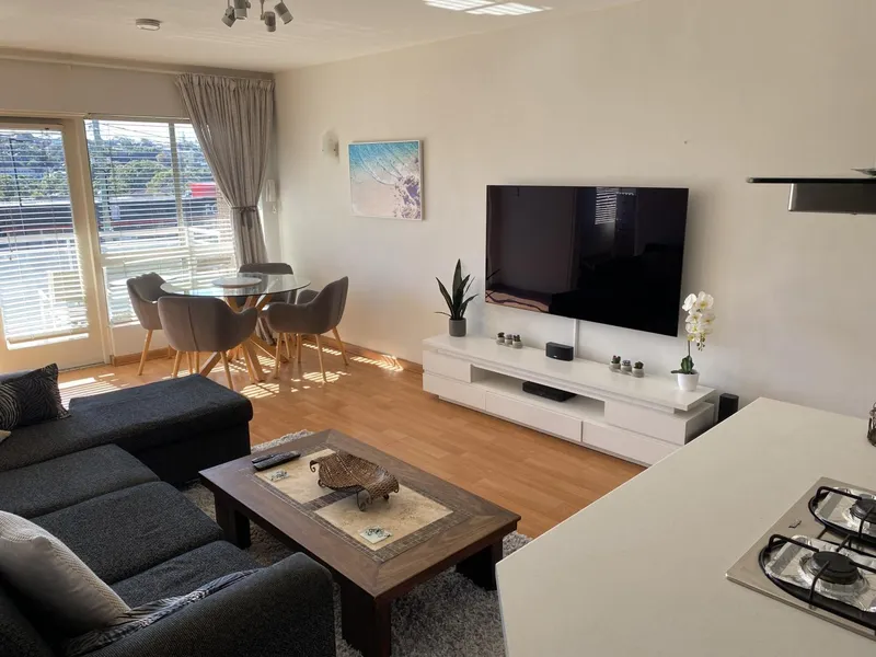 Large 3 bedroom + 2 Bath – Fully Furnished – North Facing apartment in Coogee