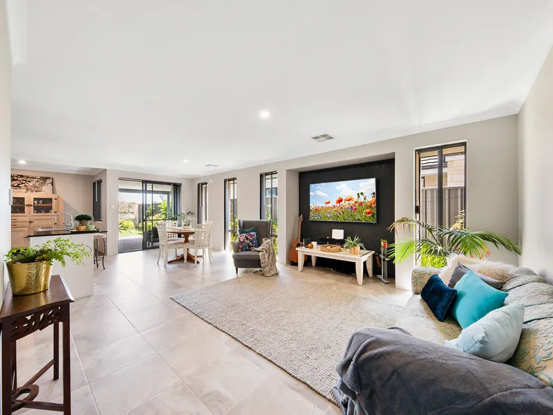 DON’T LET THIS ONE GO !