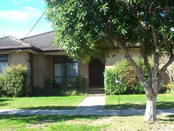 Spacious Family Home with Bungalow