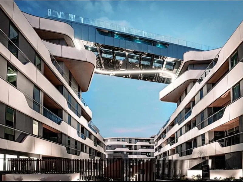 Spacious 2bed 2bath 1 carpark