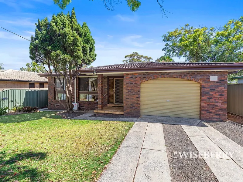 Private, Quiet and 696sqm of land!