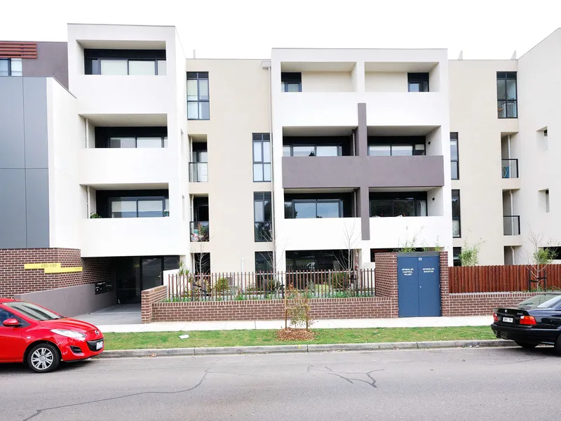 MODERN STYLE IN CENTRAL MITCHAM