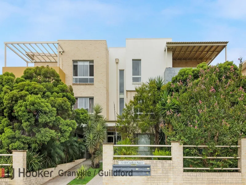 Price Guide: $459,000 - $479,000