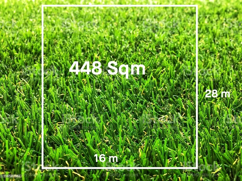 Titled large block facing Parklands (16 m front)