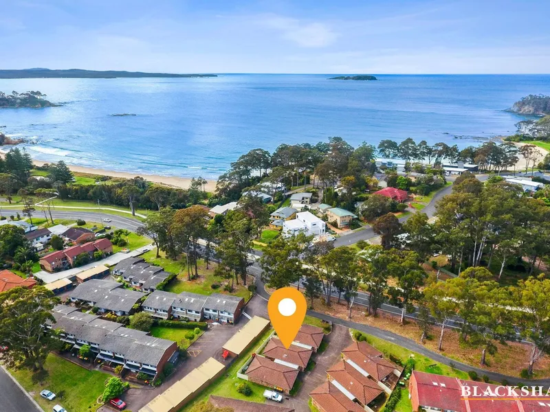 SINGLE LEVEL UNIT NEAR THE BEACH