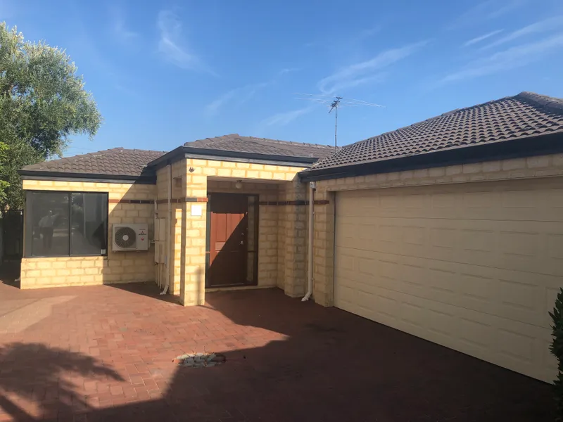 Private Rear Duplex 