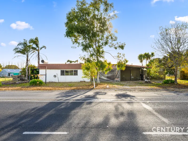 Fabulous location with amazing views and endless opportunity!