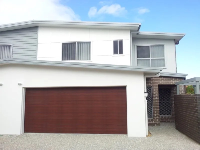 NEWLY BUILT TOWNHOUSE IN SECURE LOCATION