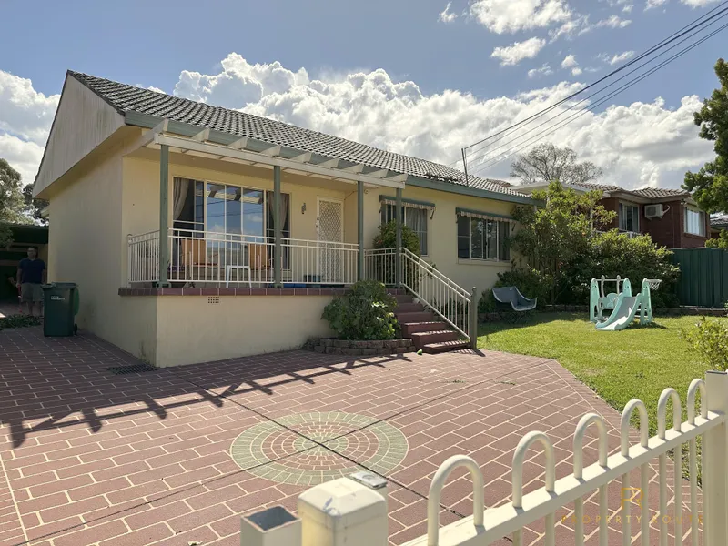 SPACIOUS 3 BEDROOM HOME