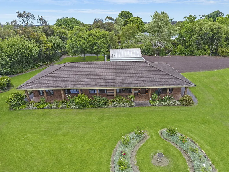 Beautifully Presented Family Home