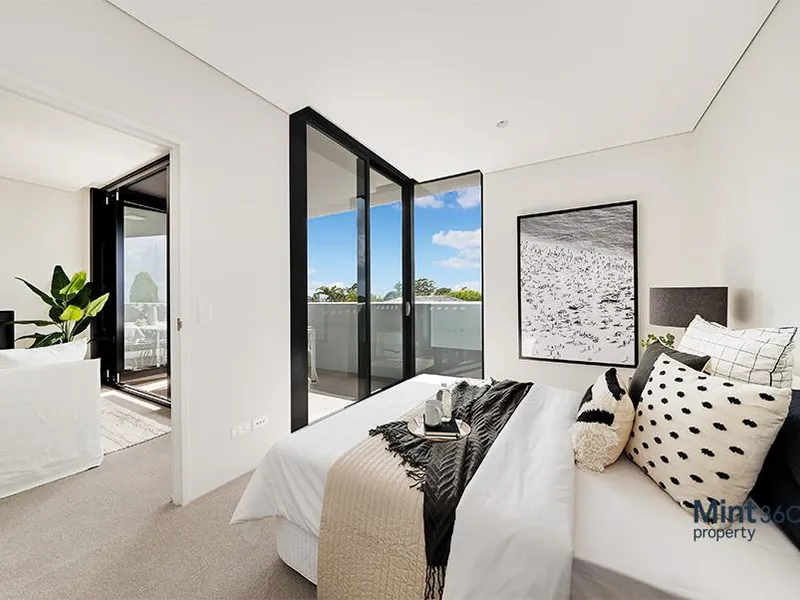 NORTH FACING MODERN ONE BEDROOM WITH STUDY!