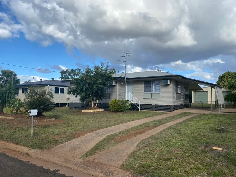 BEAUTIFULLY RENOVATED HOME ON A QUIET FAMILY FRIENDLY STREET WITH A HUGE OUTDOOR ENTERTAINMENT AREA AND DOUBLE BAY SHED! 