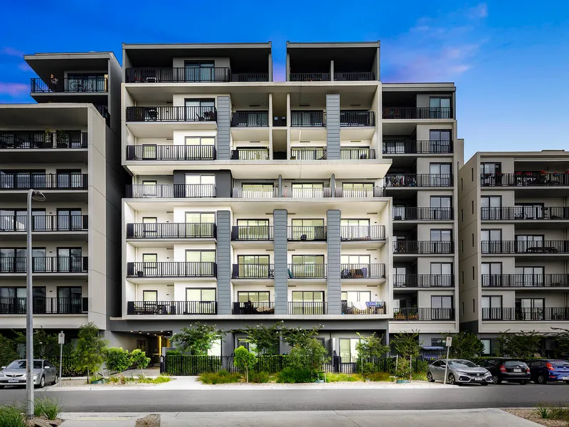 Live in style in with this pristine apartment