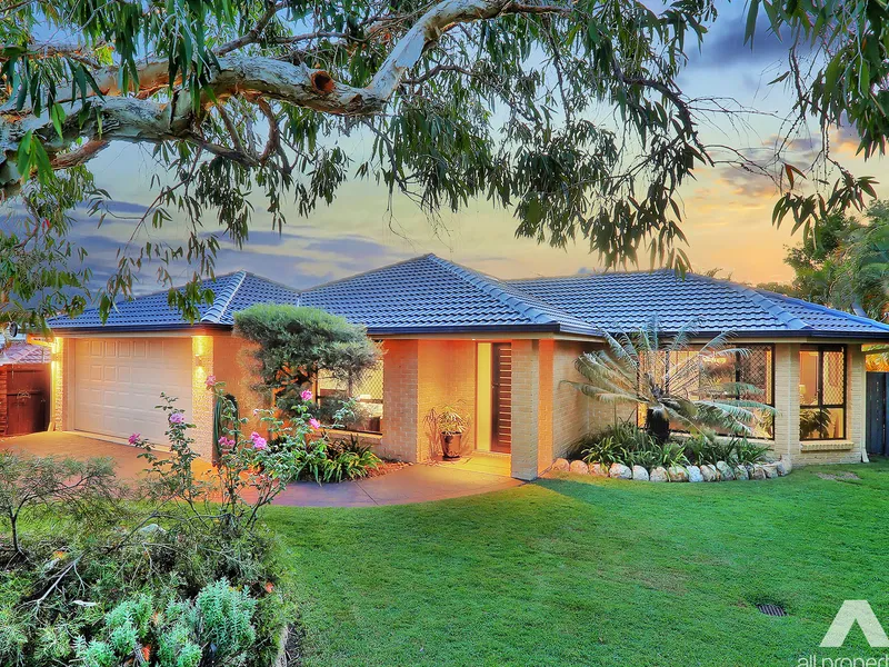 BLISSFUL PRIVATE SANCTUARY IN PREMIER CUL-DE-SAC!!