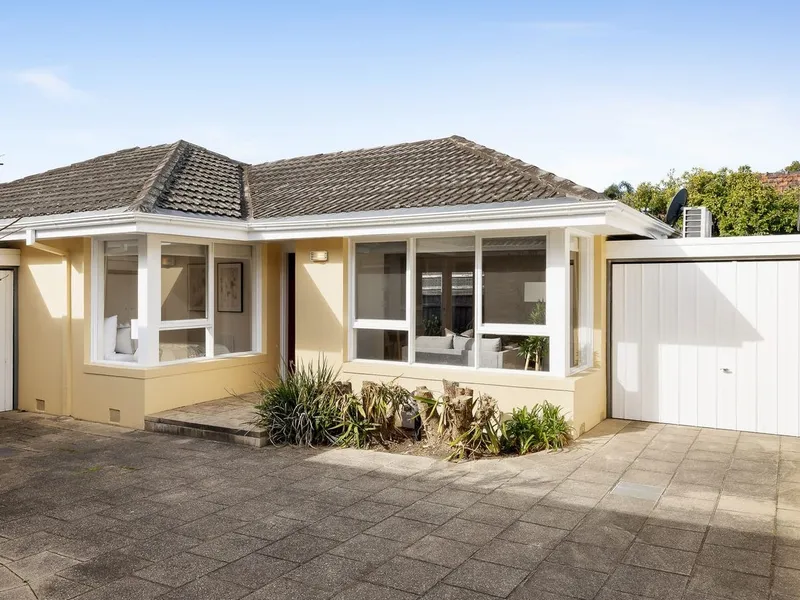 Sunlit Single Level with Sought After Style