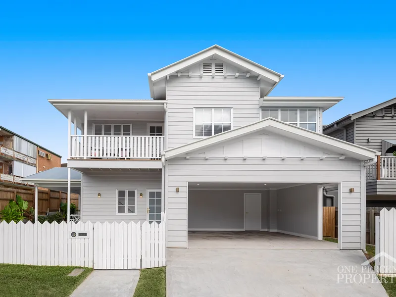 Stunning architecturally designed home shows incredible value in sought after Kedron!