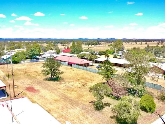 Large Residential Block in Prime Location!