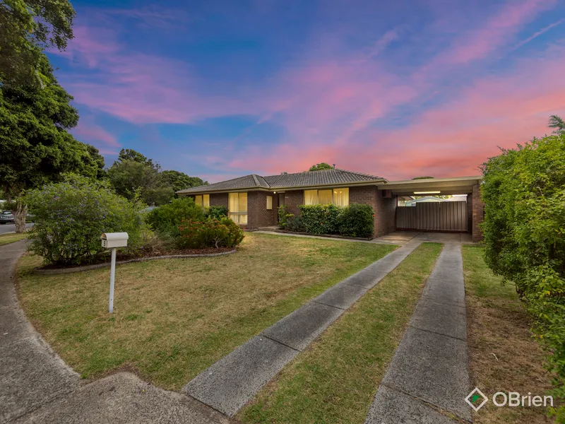 Welcome to Your Dream Home in Cranbourne North!