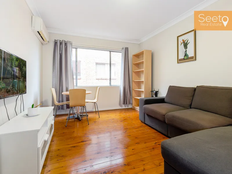 Only 200m to Station and Shops, 2 Bedroom Apartment!