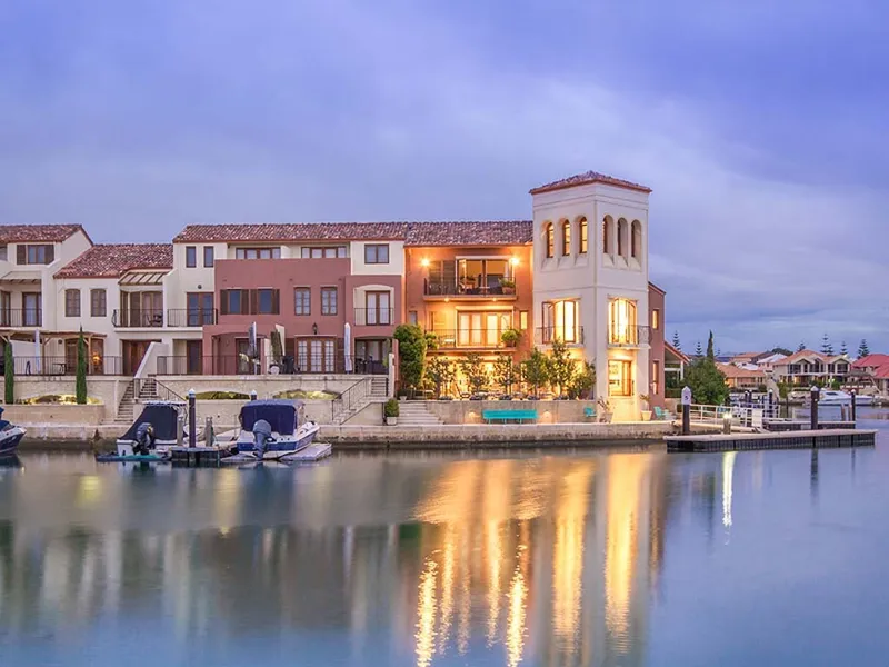 THE EMILIA RESIDENCE - A RARE GEM