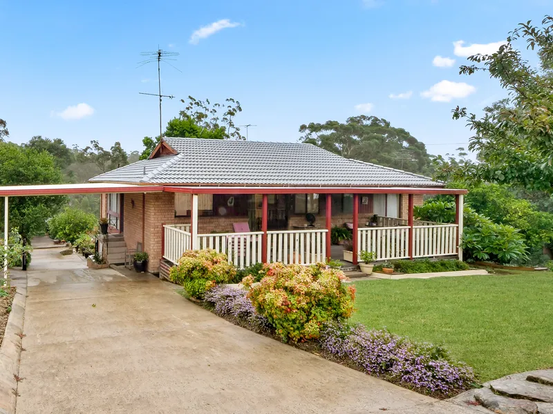 Perfectly positioned to boast privacy, space and serenity is this beautiful three bedroom home on the fringes of Warragamba.