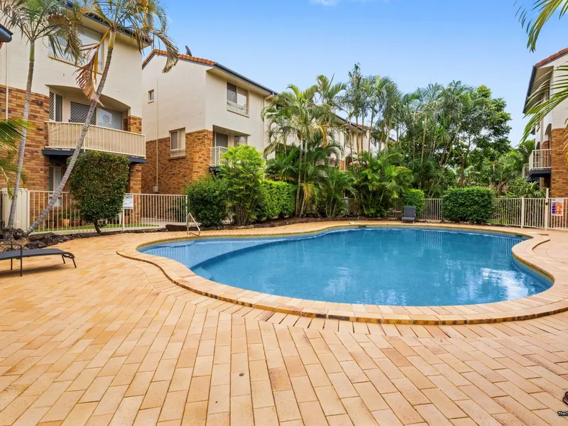 Beautiful Currumbin area Beachside living.