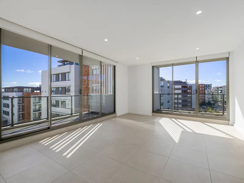 Perfect Home! 3 bedroom 2 bathroom modern apartment with an abundance of natural light