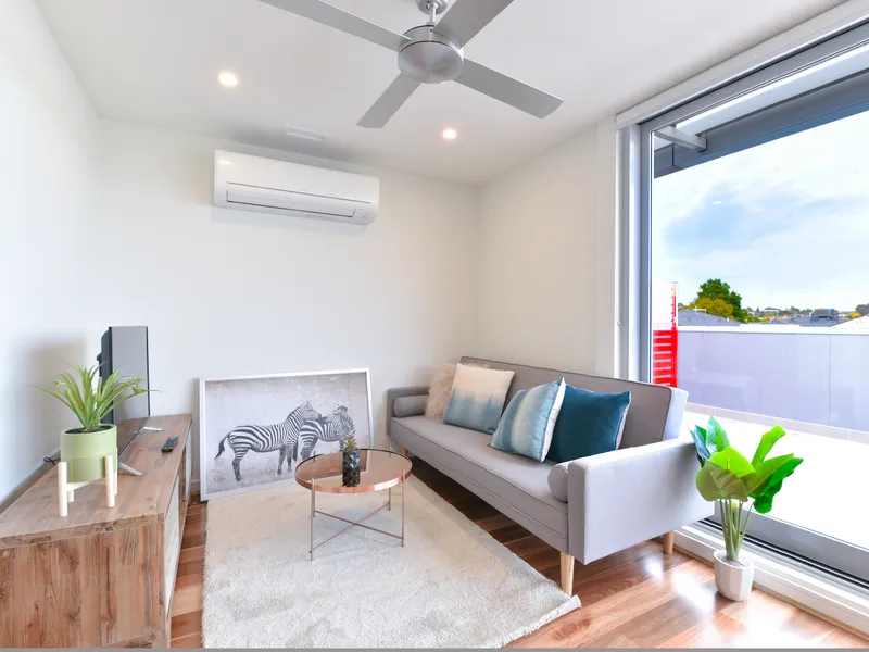 Stylish+Relaxing Two Bedroom Stay and Explore @Burwood