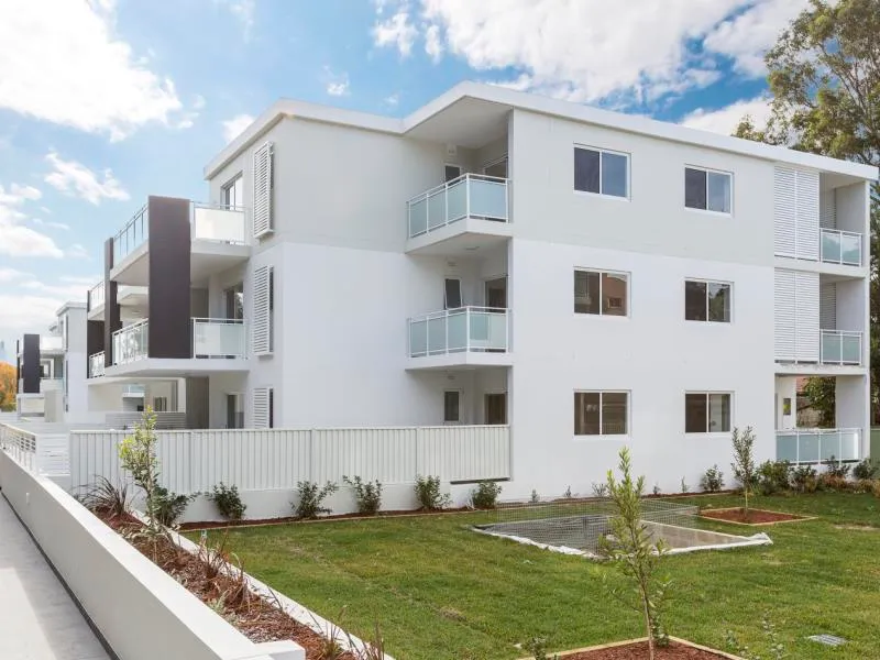 GORGEOUS MODERN HUGE APARTMENT