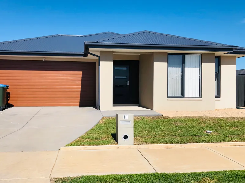 Gorgeous Metricon Home in New Haven Estate !