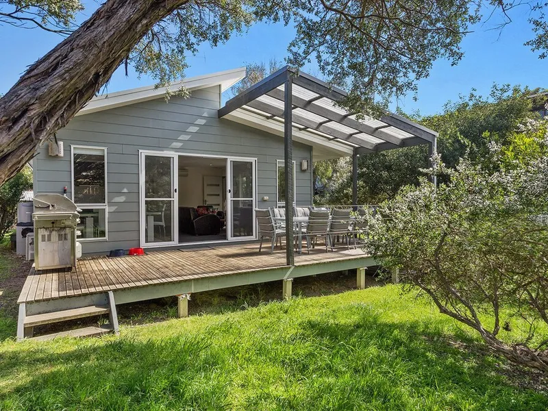 Contemporary coastal escape with sensational income stream