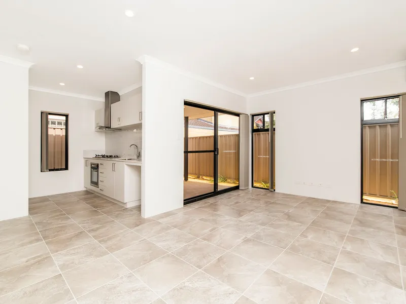 THREE BEDROOM VILLA!!