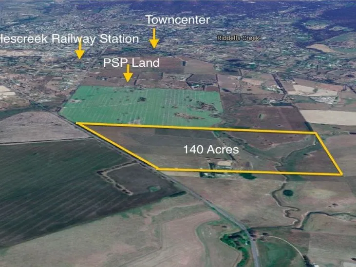 140 Acres at 3mins drive from Clarkefiled Railway Station