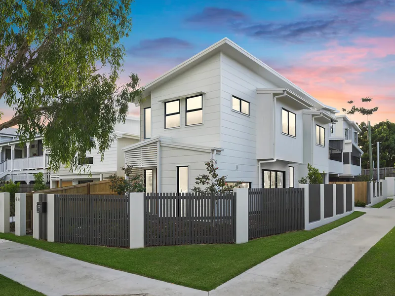 Inspiring New Residence in Perfect Family Neighbourhood